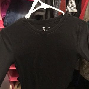 gap long sleeve black shirt